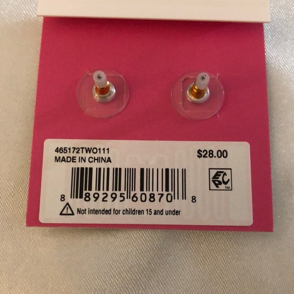 Betsey Johnson Silver Tone Ohh A Daisy Stud Earrings Crystal Accents NWT - Picture 13 of 13